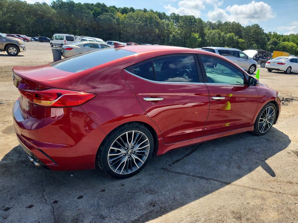60507216 :رقم المزاد ، KMHD04LB1HU315170 vin ، 2017 Hyundai Elantra مزاد بيع