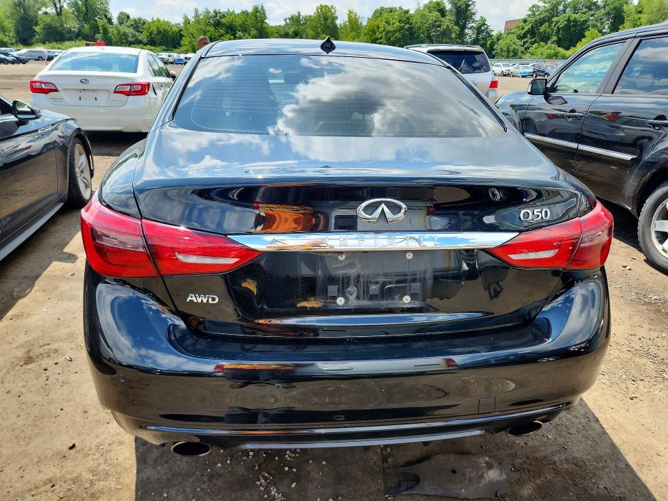 62859996 :رقم المزاد ، JN1EV7AR6JM437639 vin ، 2018 Infiniti Q50 مزاد بيع