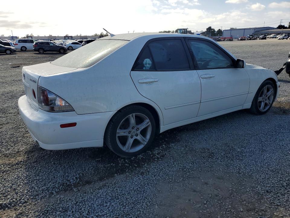 59790616 :رقم المزاد ، JTHBD182710028659 vin ، 2001 Lexus Is مزاد بيع