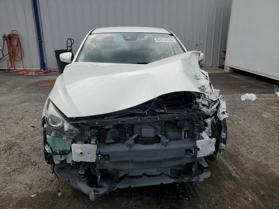 62912046 :رقم المزاد ، 3MZBN1V39JM206416 vin ، 2018 Mazda 3 مزاد بيع
