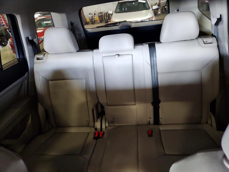 61737746 :رقم المزاد ، 1V2CR2CA3JC580717 vin ، 2018 Volkswagen Atlas مزاد بيع