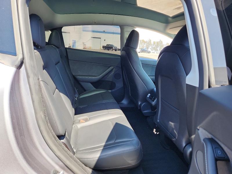 60526796 :رقم المزاد ، 7SAYGDEF9RA296461 vin ، 2024 Tesla Model Y مزاد بيع