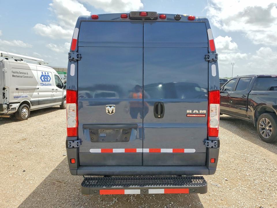 59857246 :رقم المزاد ، 3C6FRVJG9ME501112 vin ، 2021 Ram Promaster 3500 مزاد بيع