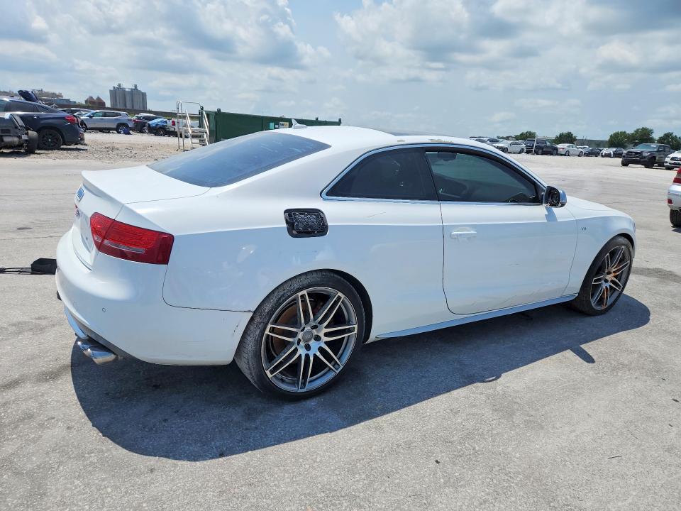 63588166 :رقم المزاد ، WAUCVAFR6BA019298 vin ، 2011 Audi S5 مزاد بيع