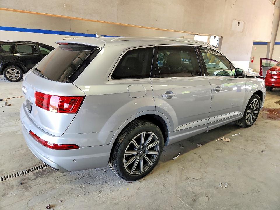 Продажа на аукционе авто 2019 Audi Q7, vin: WA1LHAF77KD021627, номер лота: 59355846