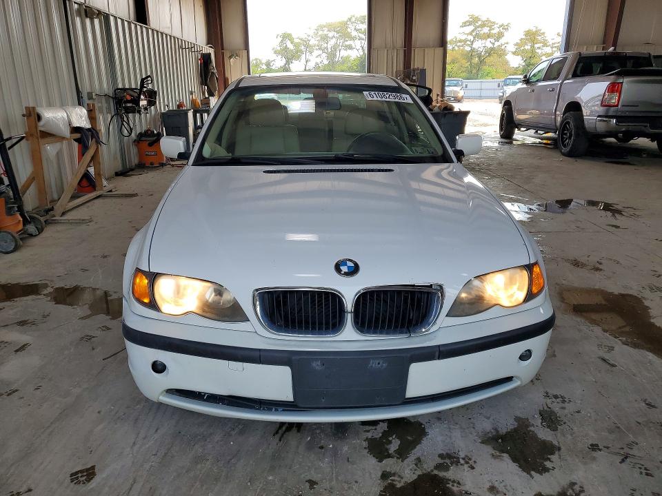 61082986 :رقم المزاد ، WBAET37465NJ90059 vin ، 2005 Bmw 325 مزاد بيع