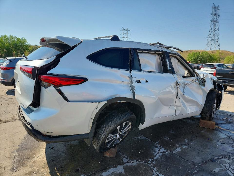 Aukcja sprzedaży 2022 Toyota Highlander, vin: 5TDGZRBH0NS578714, numer aukcji: 73342655