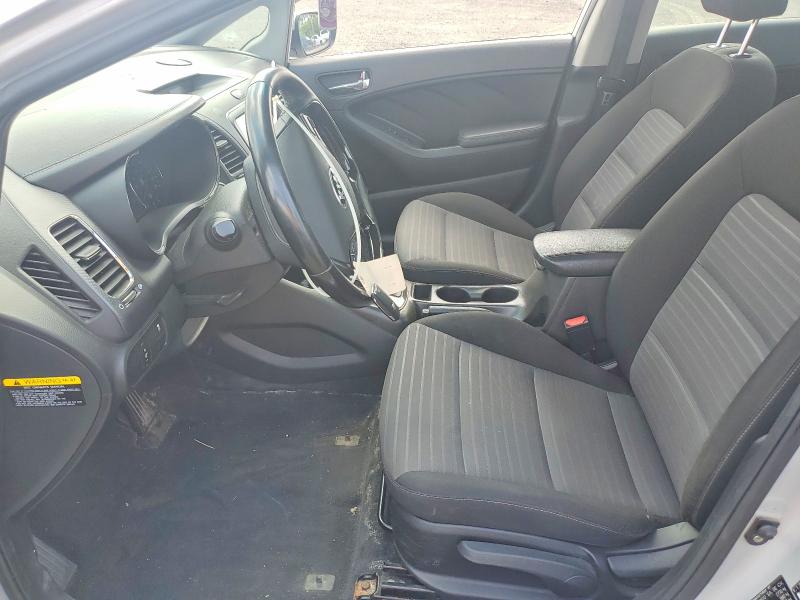 60982296 :رقم المزاد ، 3KPFL4A81HE087147 vin ، 2017 Kia Forte مزاد بيع