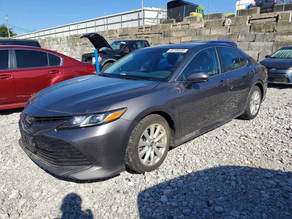 Продажа на аукционе авто 2018 Toyota Camry, vin: 4T1B11HK9JU133976, номер лота: 62209336