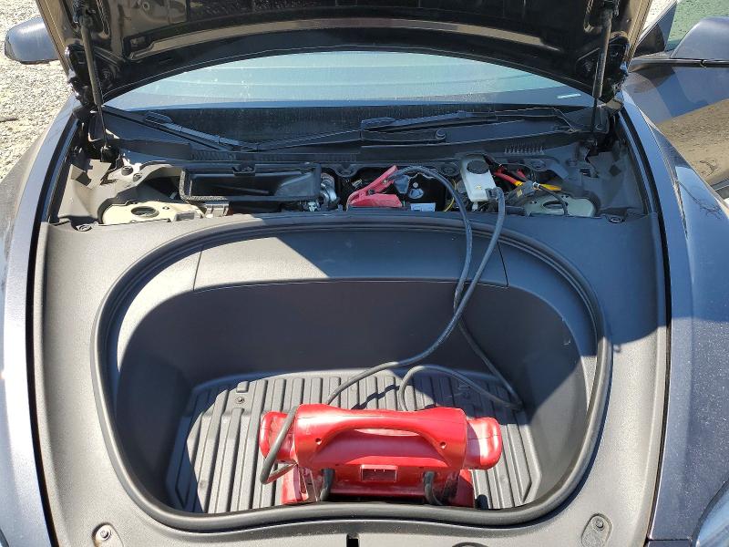 Продажа на аукционе авто 2024 Tesla Model 3, vin: 5YJ3E1ET0RF823615, номер лота: 61070266