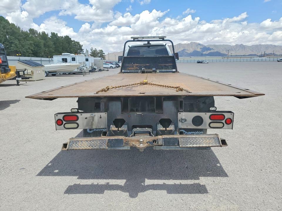 61199046 :رقم المزاد ، 3FRWX6FE1FV728196 vin ، 2015 Ford F650 مزاد بيع