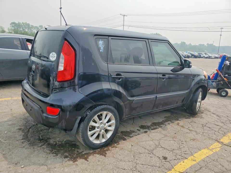 2013 Kia Soul მანქანა იყიდება აუქციონზე, vin: KNDJT2A66D7632914, აუქციონის ნომერი: 61584126