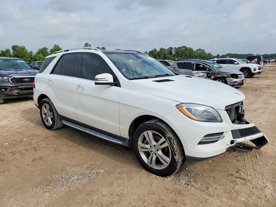 61142896 :رقم المزاد ، 4JGDA0EBXFA585712 vin ، 2015 Mercedes-benz Ml مزاد بيع