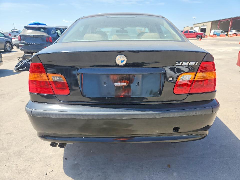 62643476 :رقم المزاد ، WBAET37413NJ31708 vin ، 2003 Bmw 325 مزاد بيع