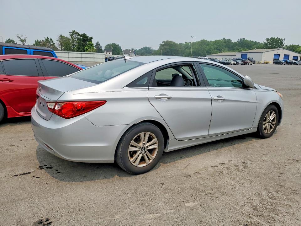 2011 Hyundai Sonata მანქანა იყიდება აუქციონზე, vin: 5NPEB4AC7BH247442, აუქციონის ნომერი: 61473296