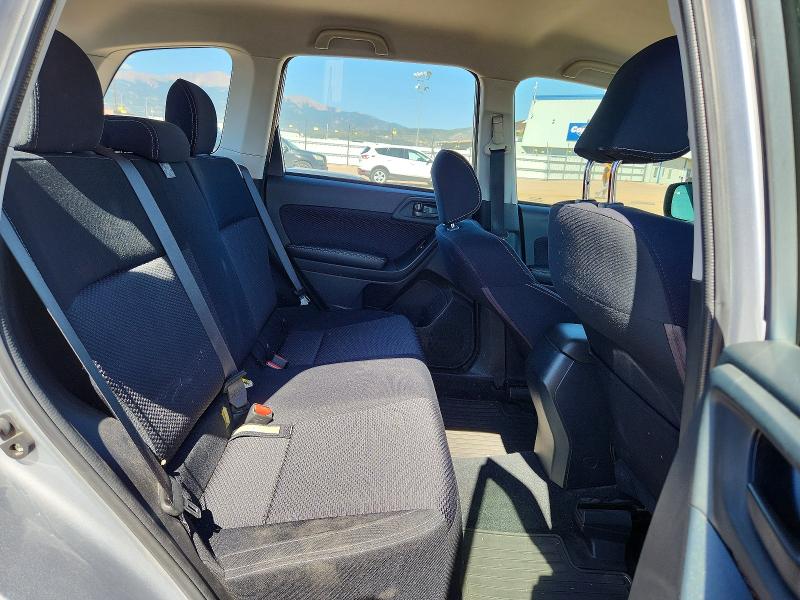 60459076 :رقم المزاد ، JF2SJABC6JH584573 vin ، 2018 Subaru Forester مزاد بيع