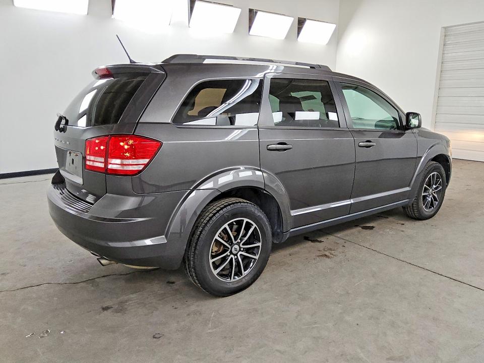 60721366 :رقم المزاد ، 3C4PDCAB8JT385722 vin ، 2018 Dodge Journey مزاد بيع