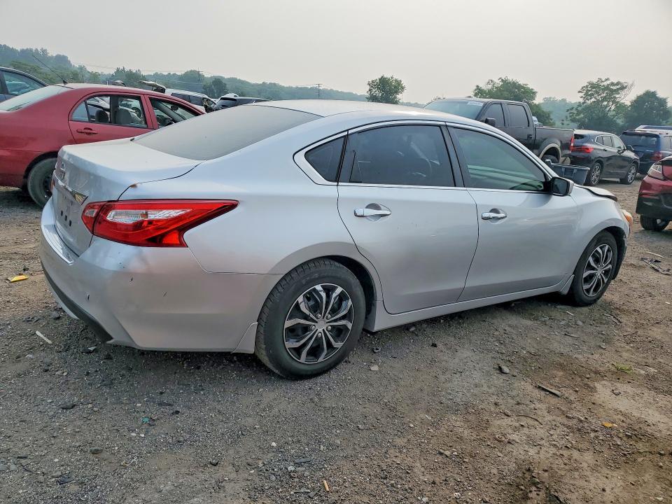 Продаж на аукціоні авто 2017 Nissan Altima, vin: 1N4AL3AP4HC109019, номер лоту: 61120296