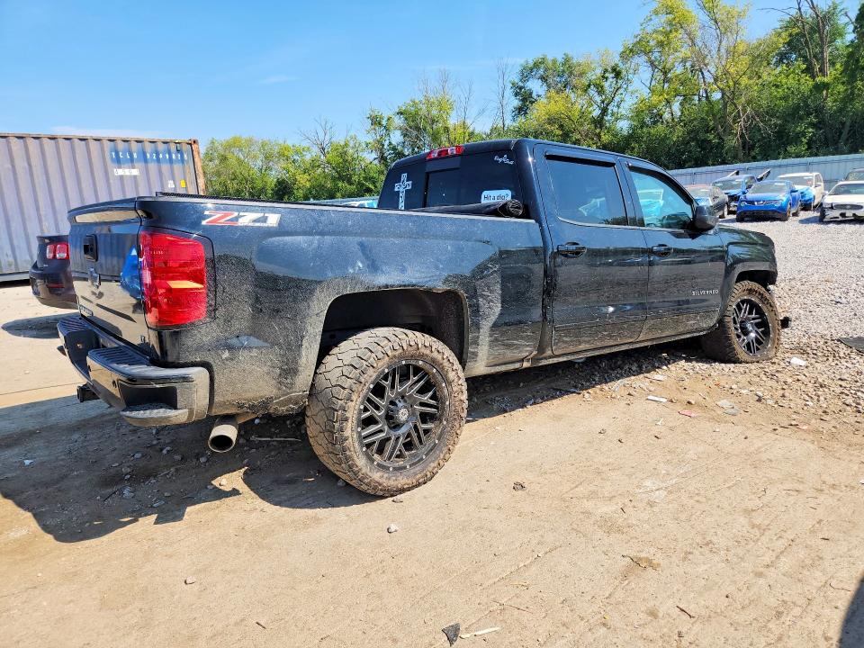 63113466 :رقم المزاد ، 3GCUKREC9JG147756 vin ، 2018 Chevrolet Silverado مزاد بيع