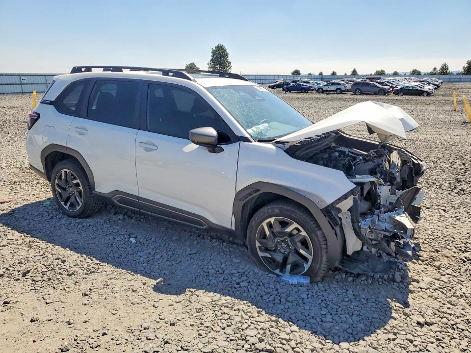 Продажа на аукционе авто 2025 Subaru Forester, vin: JF2SLDRC2SH429666, номер лота: 63583616