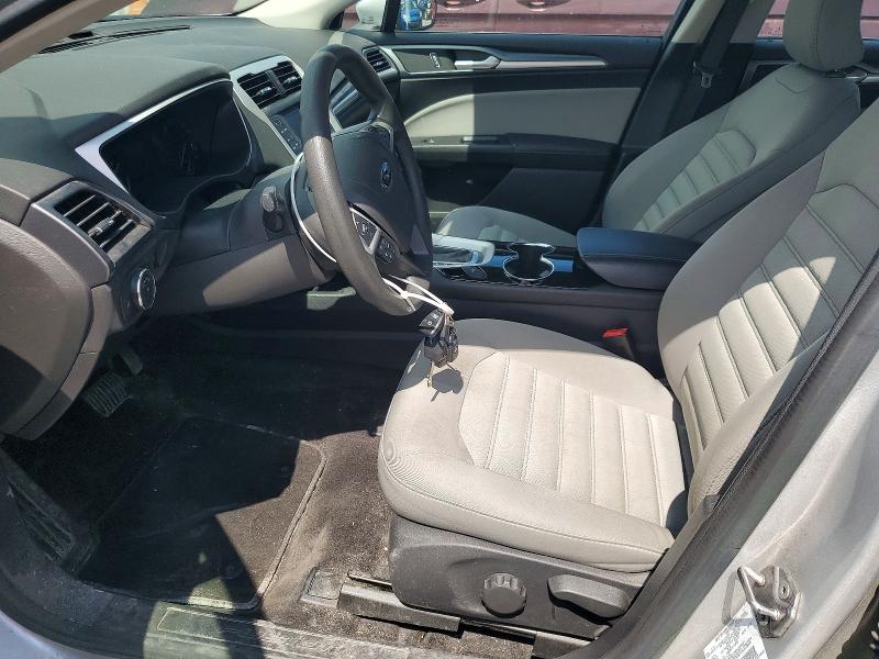 60574746 :رقم المزاد ، 1FA6P0G74F5119535 vin ، 2015 Ford Fusion مزاد بيع