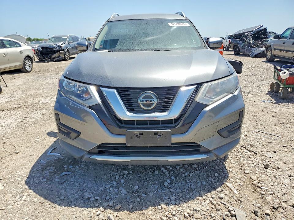 61796246 :رقم المزاد ، KNMAT2MT6JP615382 vin ، 2018 Nissan Rogue مزاد بيع