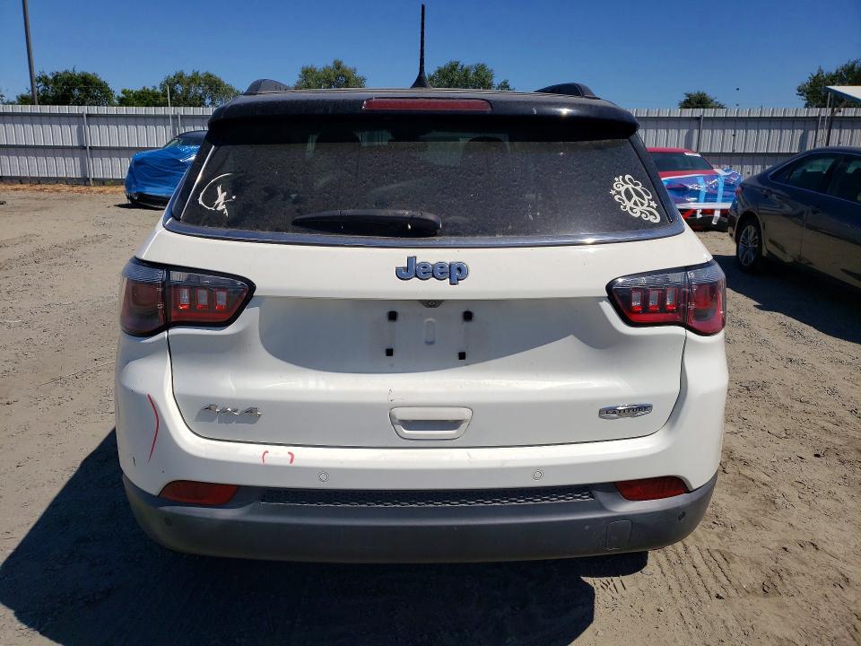 2018 Jeep Compass მანქანა იყიდება აუქციონზე, vin: 3C4NJDBB4JT142560, აუქციონის ნომერი: 59631316