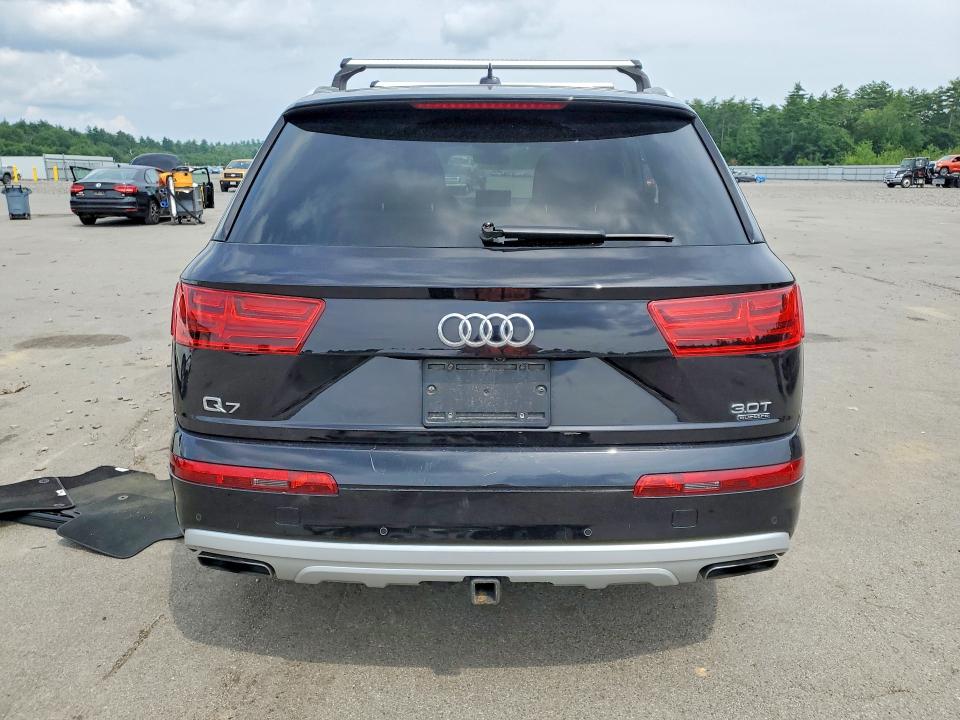 58881916 :رقم المزاد ، WA1VAAF71JD037690 vin ، 2018 Audi Q7 مزاد بيع
