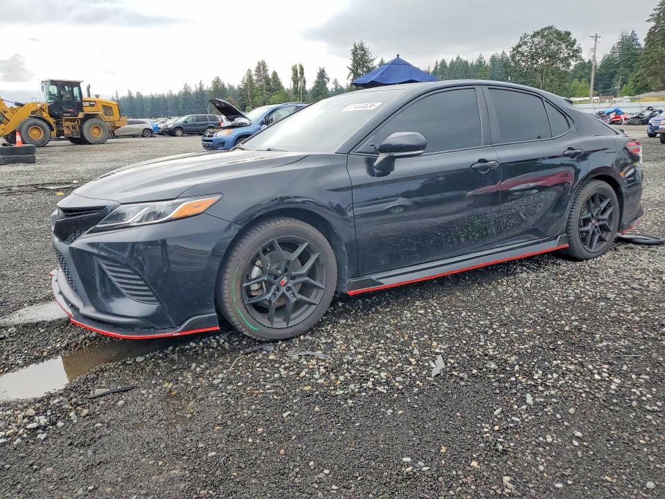 61444536 :رقم المزاد ، 4T1G11BK9LU006520 vin ، 2020 Toyota Camry مزاد بيع