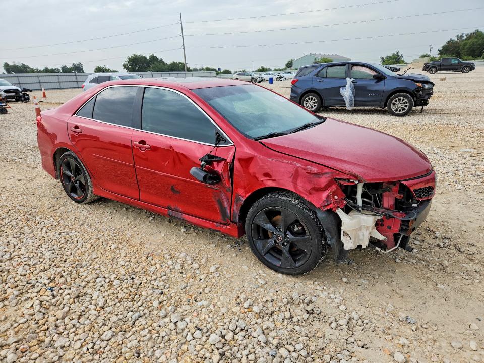 61320066 :رقم المزاد ، 4T1BK1FK2CU509226 vin ، 2012 Toyota Camry مزاد بيع