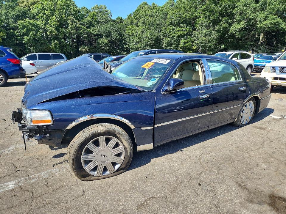 Продажа на аукционе авто 2004 Lincoln Town Car, vin: 1LNHM83W34Y677567, номер лота: 61845056