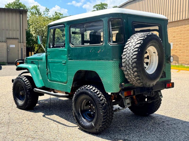 61573456 :رقم المزاد ، FJ40249800 vin ، 1977 Toyota Fj Cruiser مزاد بيع