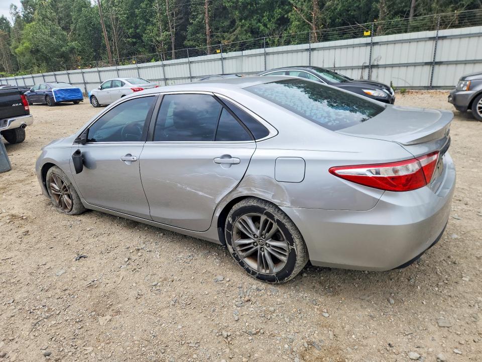 2015 Toyota Camry მანქანა იყიდება აუქციონზე, vin: 4T1BF1FK2FU060011, აუქციონის ნომერი: 61717106
