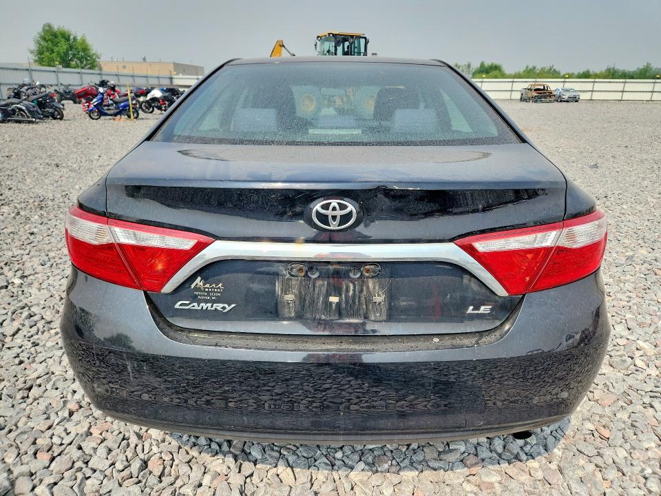 60629966 :رقم المزاد ، 4T4BF1FK4FR508206 vin ، 2015 Toyota Camry مزاد بيع