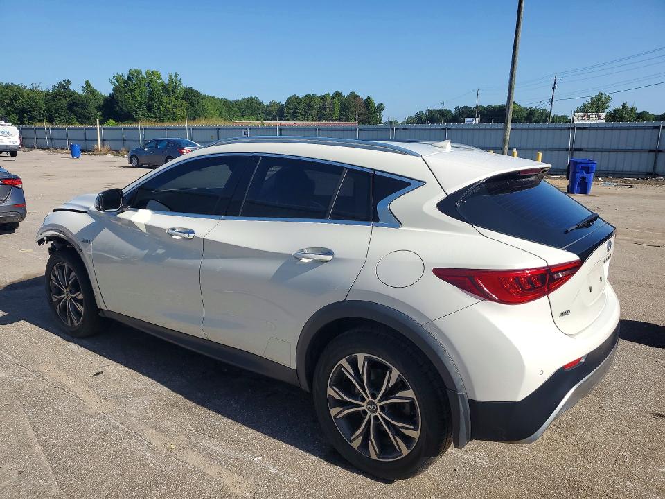 61767666 :رقم المزاد ، SJKCH5CR7HA028958 vin ، 2017 Infiniti Qx30 مزاد بيع