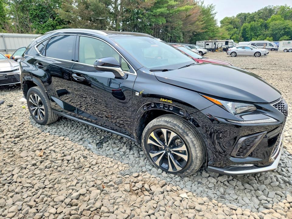 60811426 :رقم المزاد ، JTJSARDZ3M2256529 vin ، 2021 Lexus Nx 300 مزاد بيع