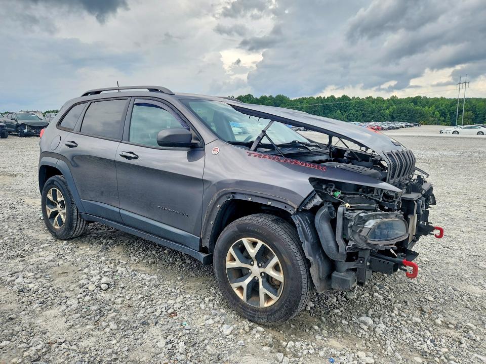 59121466 :رقم المزاد ، 1C4PJMBX9JD609904 vin ، 2018 Jeep Cherokee مزاد بيع