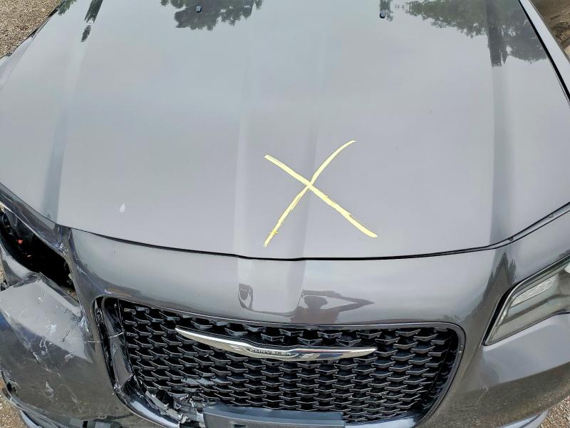 Продаж на аукціоні авто 2017 Chrysler 300, vin: 2C3CCABG0HH653282, номер лоту: 62227366