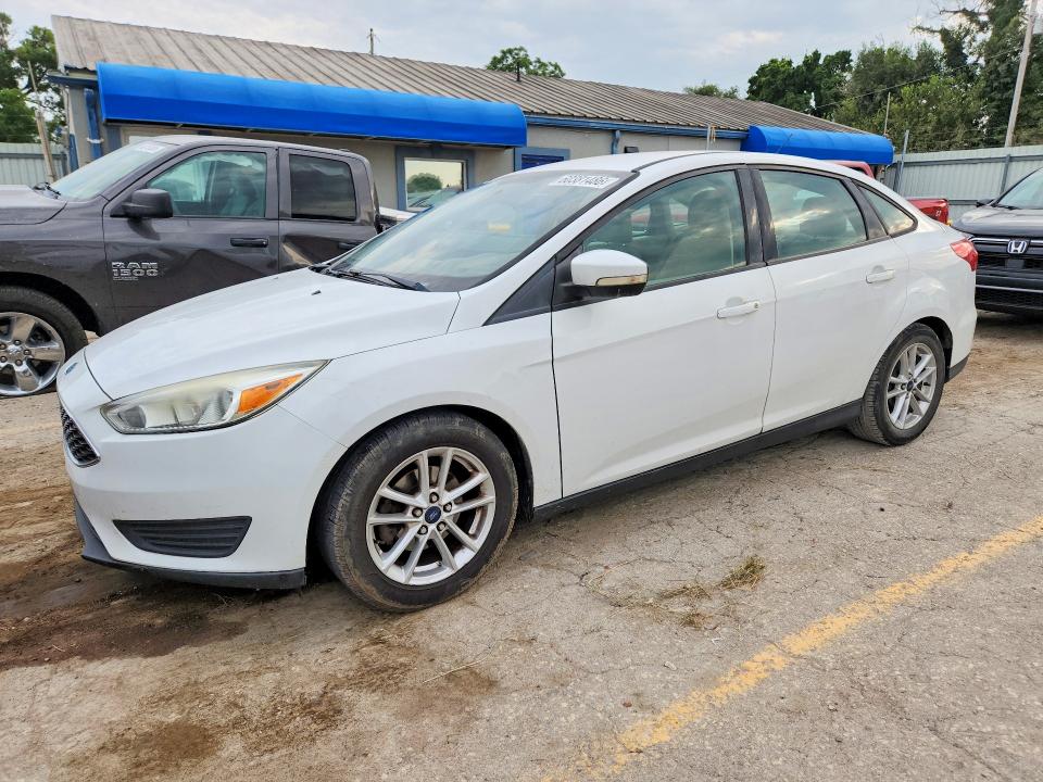 2015 Ford Focus მანქანა იყიდება აუქციონზე, vin: 1FADP3F26FL329984, აუქციონის ნომერი: 60381486