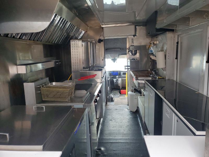 63669796 :رقم المزاد ، 1FDDF6P87MKA68980 vin ، 2021 Ford Transit مزاد بيع