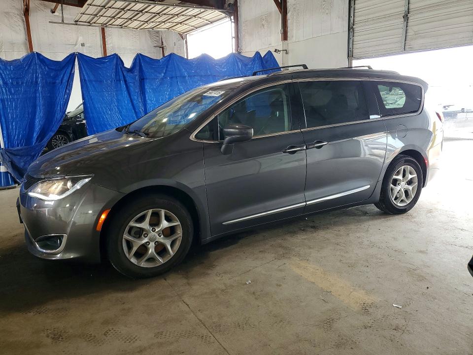 2017 Chrysler Pacifica მანქანა იყიდება აუქციონზე, vin: 2C4RC1EG5HR524966, აუქციონის ნომერი: 59827416