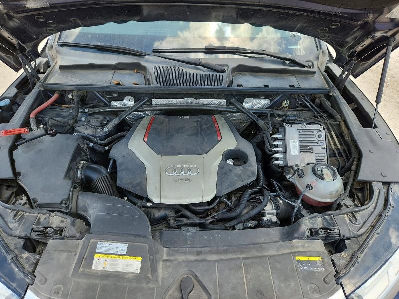 63013396 :رقم المزاد ، WA1C4AFY4J2088801 vin ، 2018 Audi Sq5 مزاد بيع