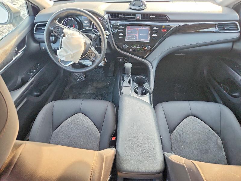 63127256 :رقم المزاد ، 4T1B11HK0KU203673 vin ، 2019 Toyota Camry مزاد بيع