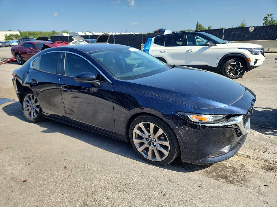 61753946 :رقم المزاد ، 3MZBPBDM6LM132322 vin ، 2020 Mazda 3 مزاد بيع