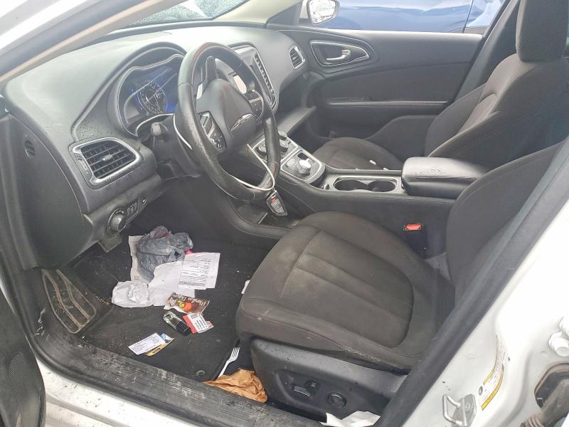 62614026 :رقم المزاد ، 1C3CCCAB3FN725534 vin ، 2015 Chrysler 200 مزاد بيع