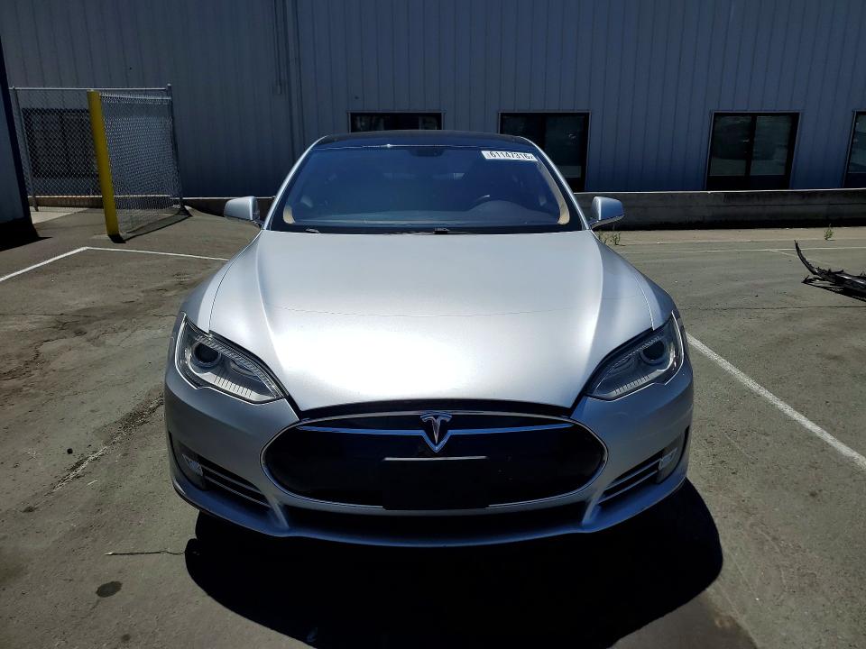 Продажа на аукционе авто 2013 Tesla Model S, vin: 5YJSA1CN3DFP13548, номер лота: 61147316