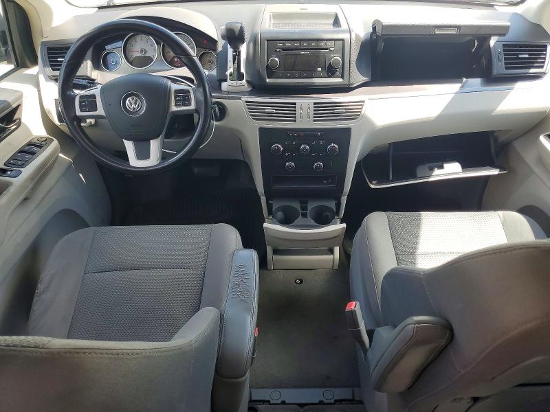 2011 Volkswagen Routan მანქანა იყიდება აუქციონზე, vin: 2V4RW4DG8BR714784, აუქციონის ნომერი: 62869776