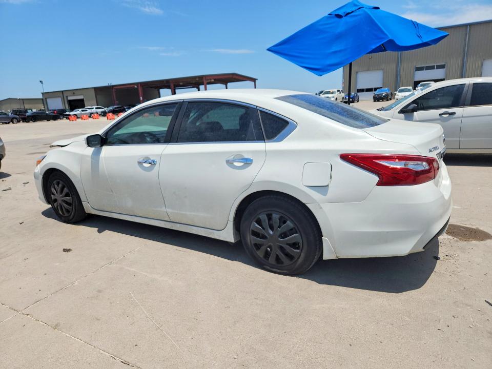 2018 Nissan Altima მანქანა იყიდება აუქციონზე, vin: 1N4AL3AP2JC262925, აუქციონის ნომერი: 59178866
