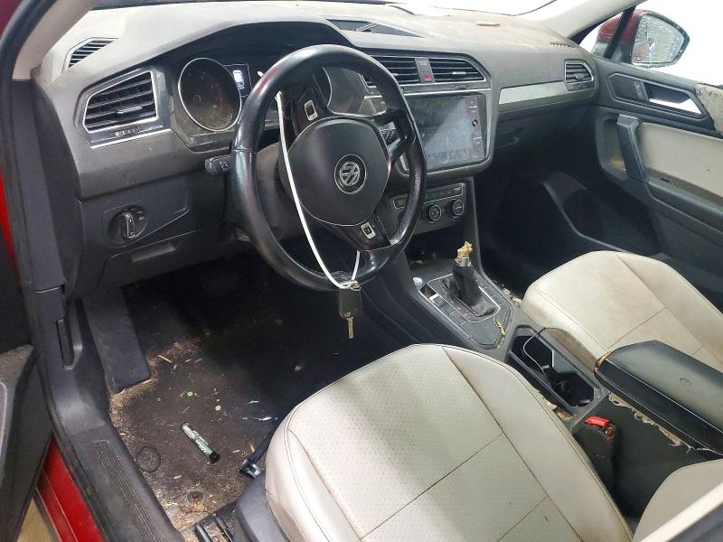 60611276 :رقم المزاد ، 3VV3B7AX6KM044940 vin ، 2019 Volkswagen Tiguan مزاد بيع