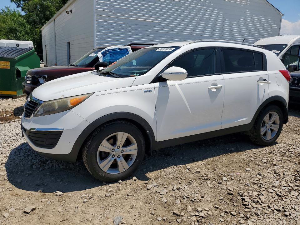 60388436 :رقم المزاد ، KNDPBCA28B7038080 vin ، 2011 Kia Sportage مزاد بيع